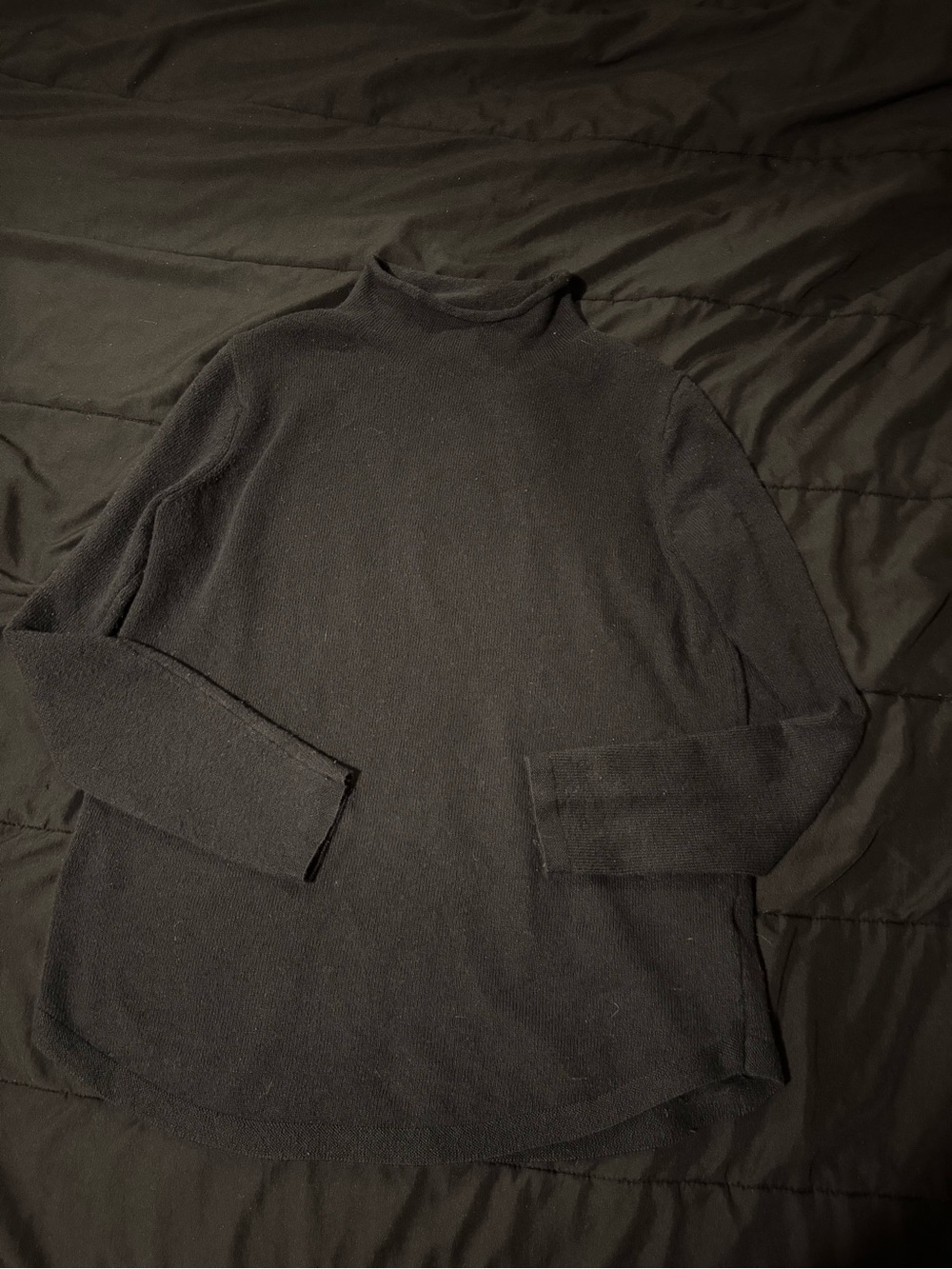 Old Navy Ribbed Crewneck Sweater in Black